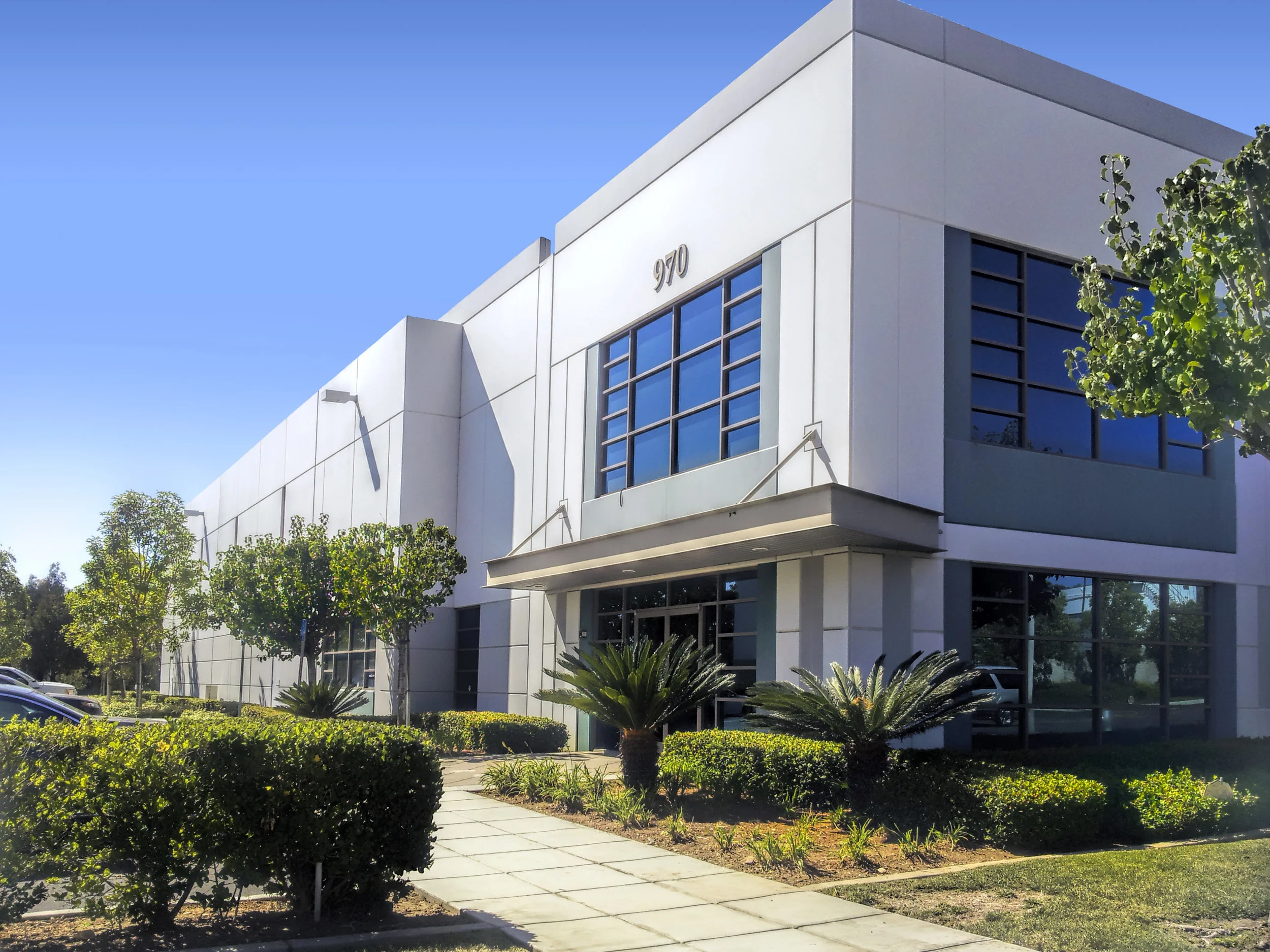Exterior 4.jpg
