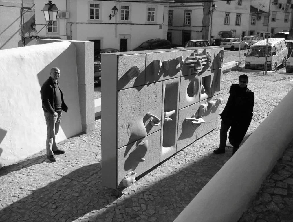 Portão da barbacã do Castelo de Portalegre-granito-2005 (3).jpg