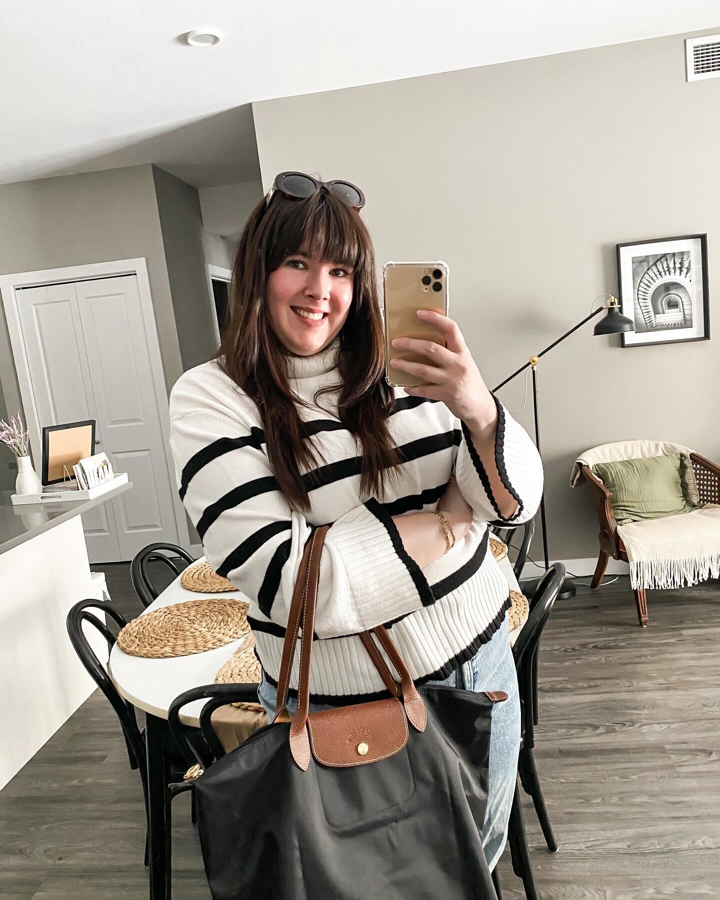 🤍 The Classics 🫶

Stripes and neutral - my go to uniform. Ps. Who&rsquo;s ready for spring? 🙋🏻&zwj;♀️

#winnipegblogger #styleblogger #lifestyleblogger #stripes #neutrals #longchamp #cliene #classicstyle