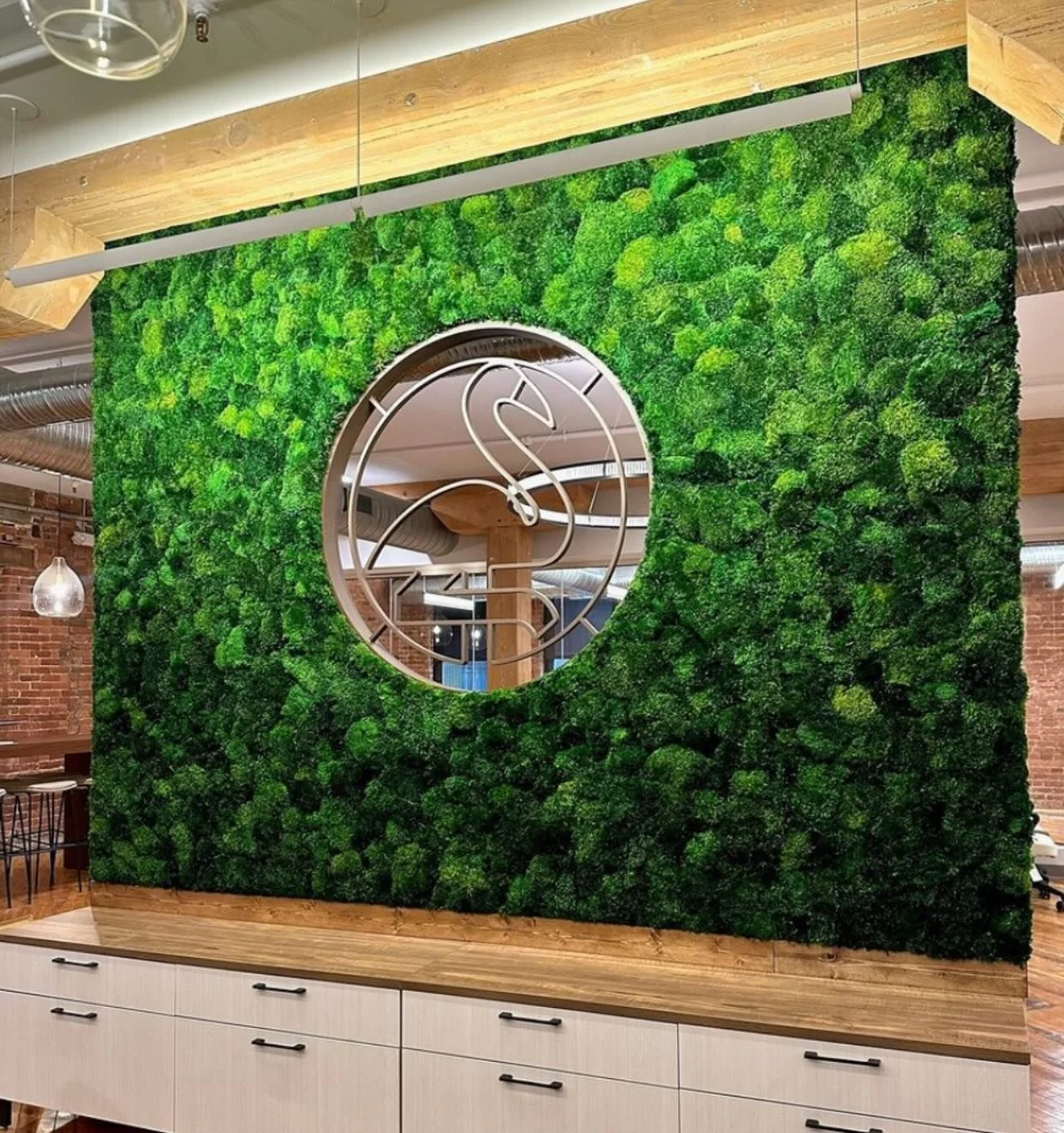 Not your typical logo installation!
This see-through detail adds branding without closing off the space with this all mood moss feature wall. 🌿

#moodmoss #greenwall #branding #interiorinspo #officedesign