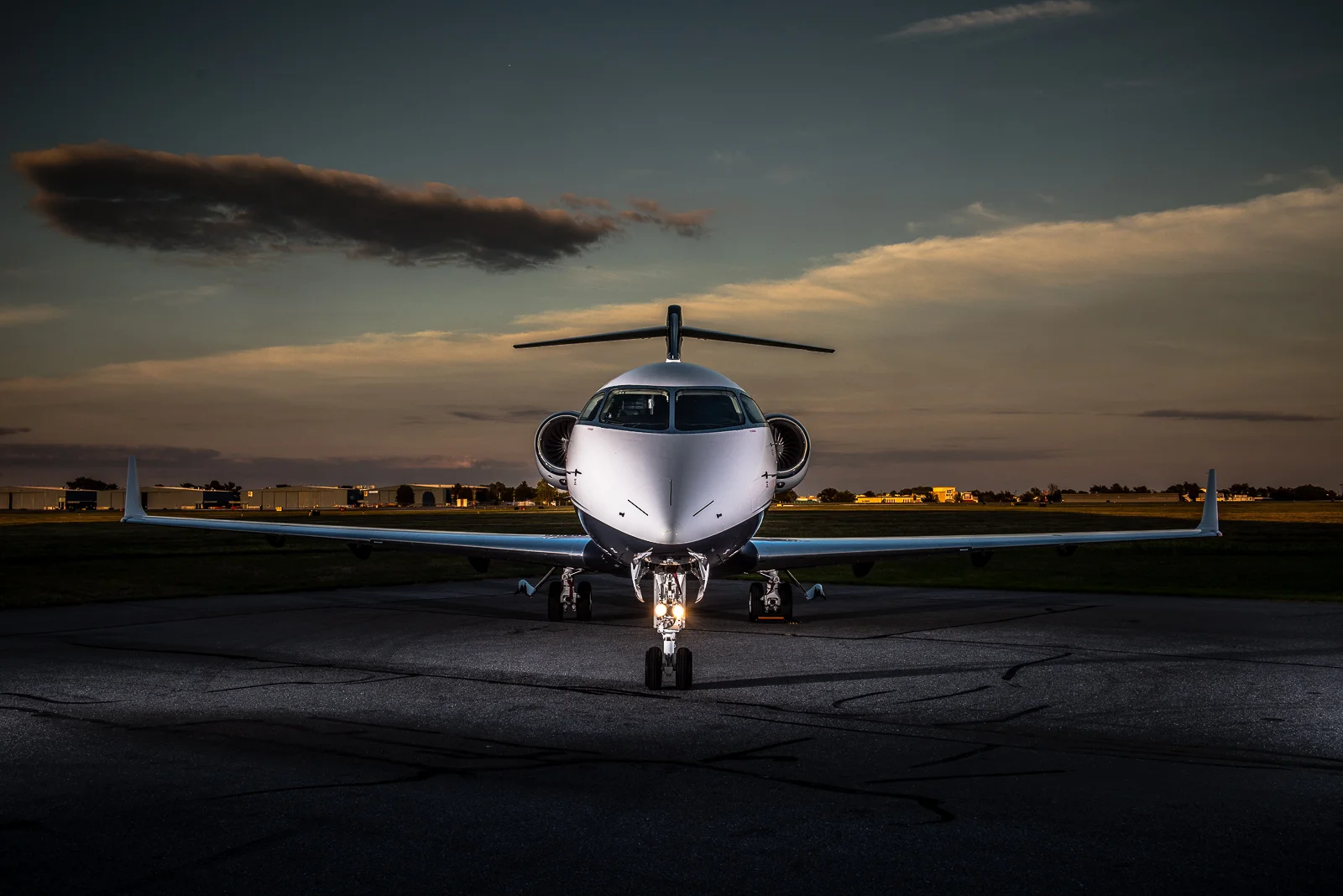 Challenger 300