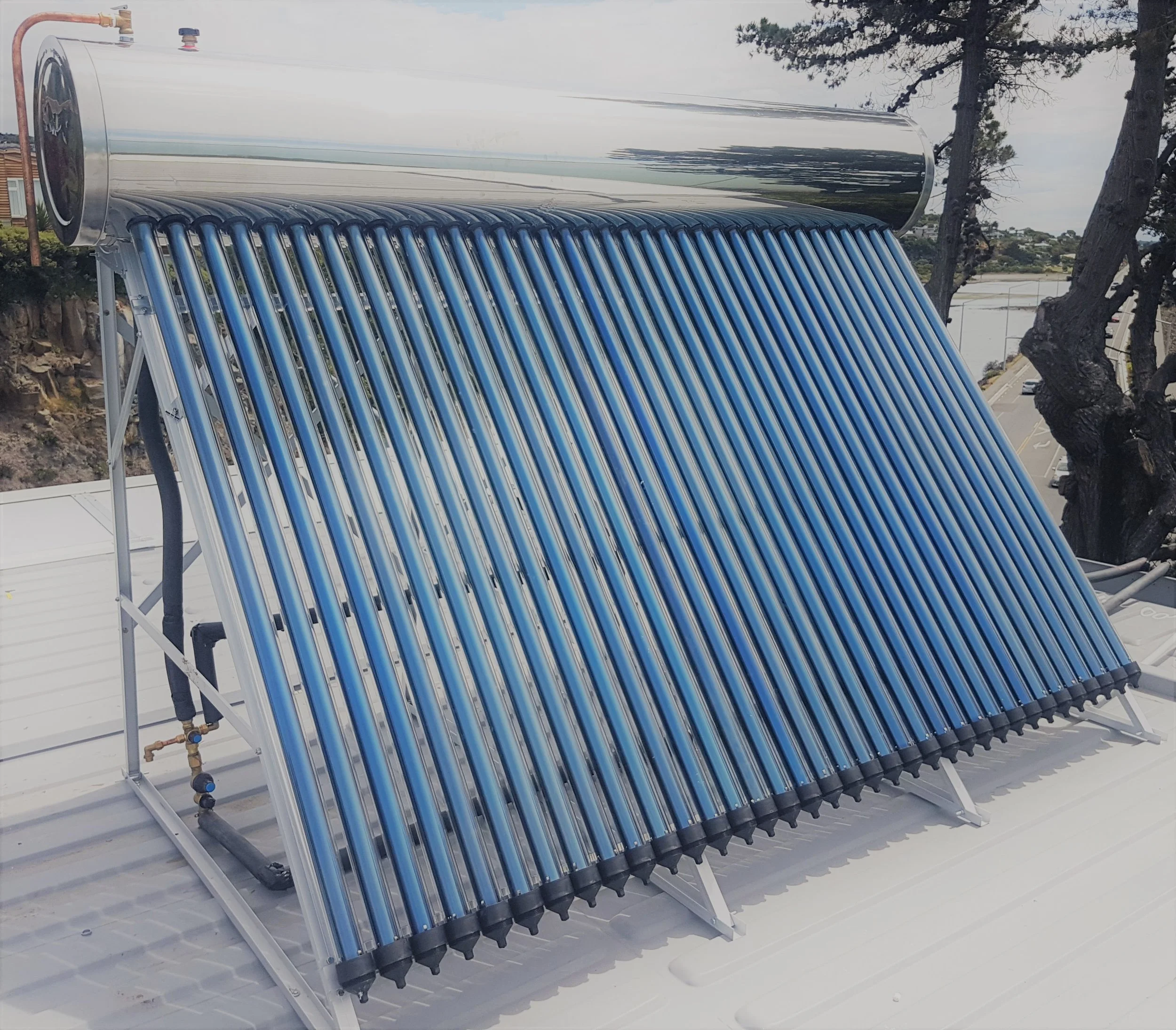 300 litre 36 Tube SunTrap Solar hot water