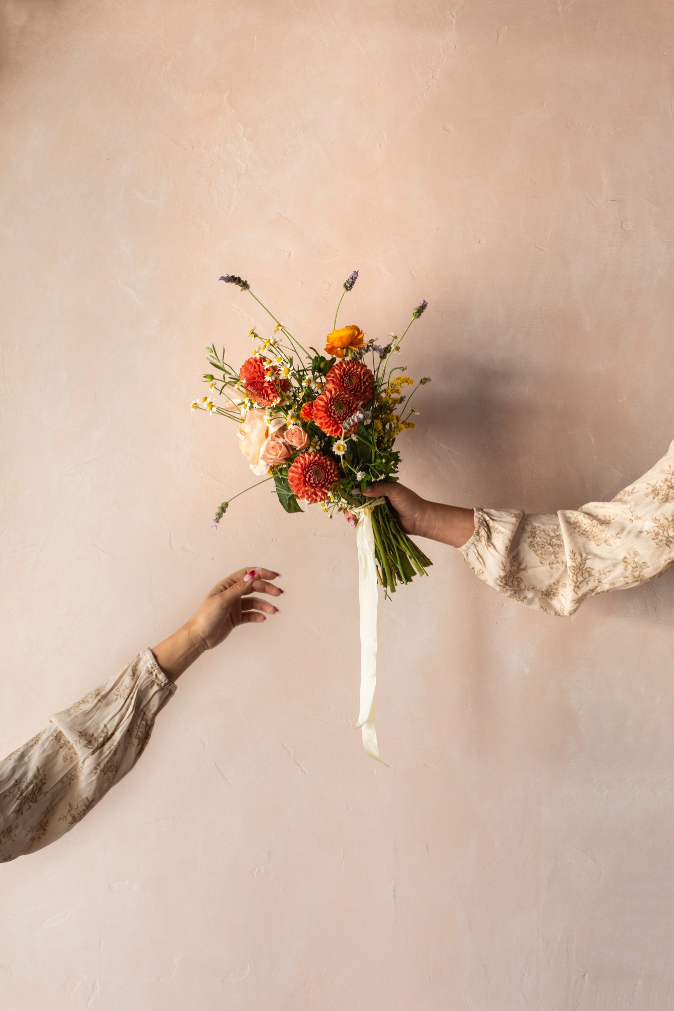 Order Fresh Flowers Phoenix Arizona — the wildflowers