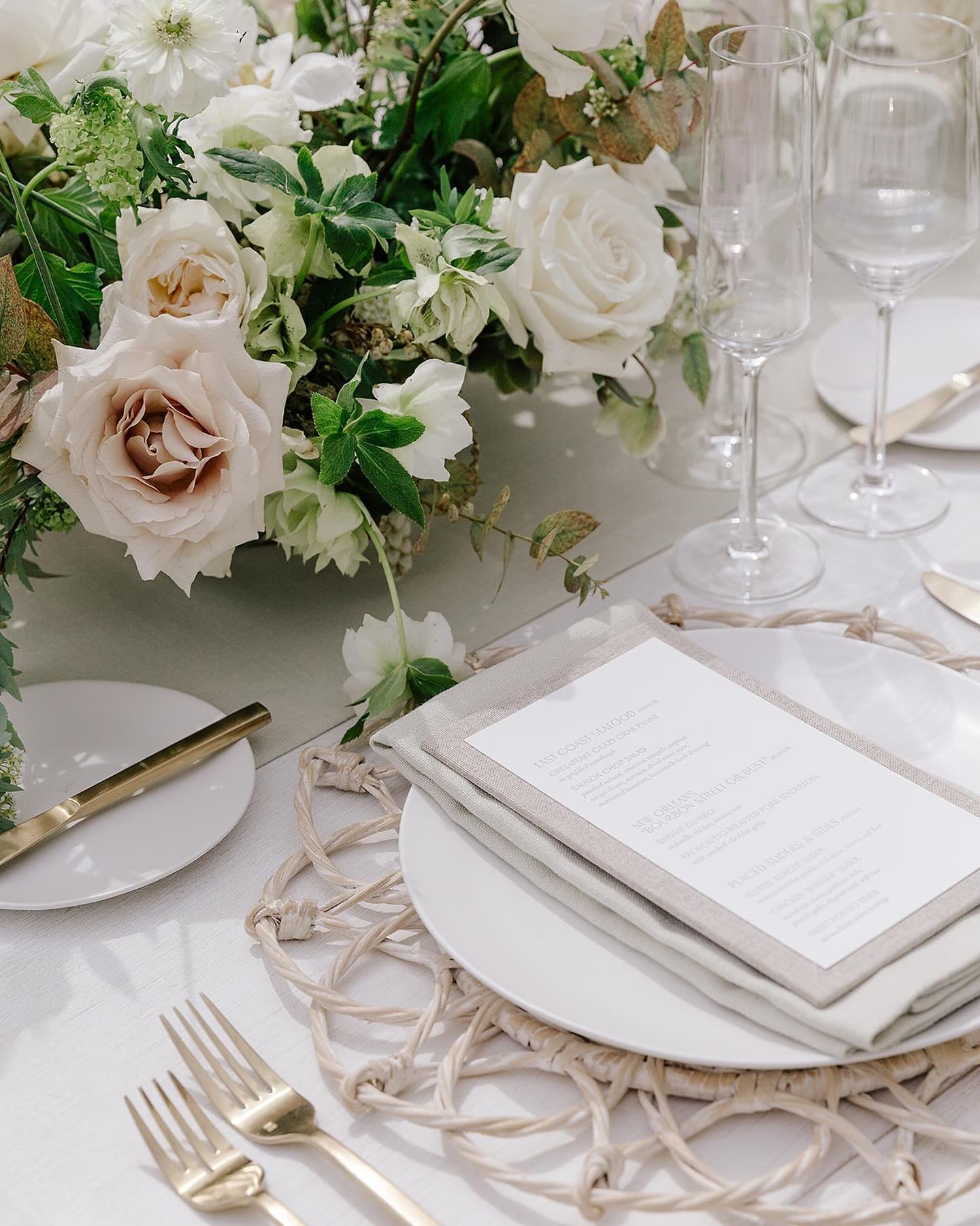 a classic 🕊️
planning + design by @mandymarieevents 
captured by @mashaida.co