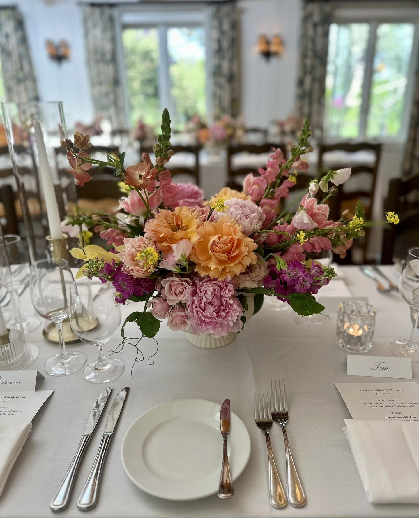 I loved creating the floral story for this family celebration at San Ysidro Ranch. Bursting with local blooms and vibrant color, the arrangements added a fresh, elegant touch to an already beautiful setting. ⁠
⁠
Venue: @sanysidroranch⁠
Florist: @brig