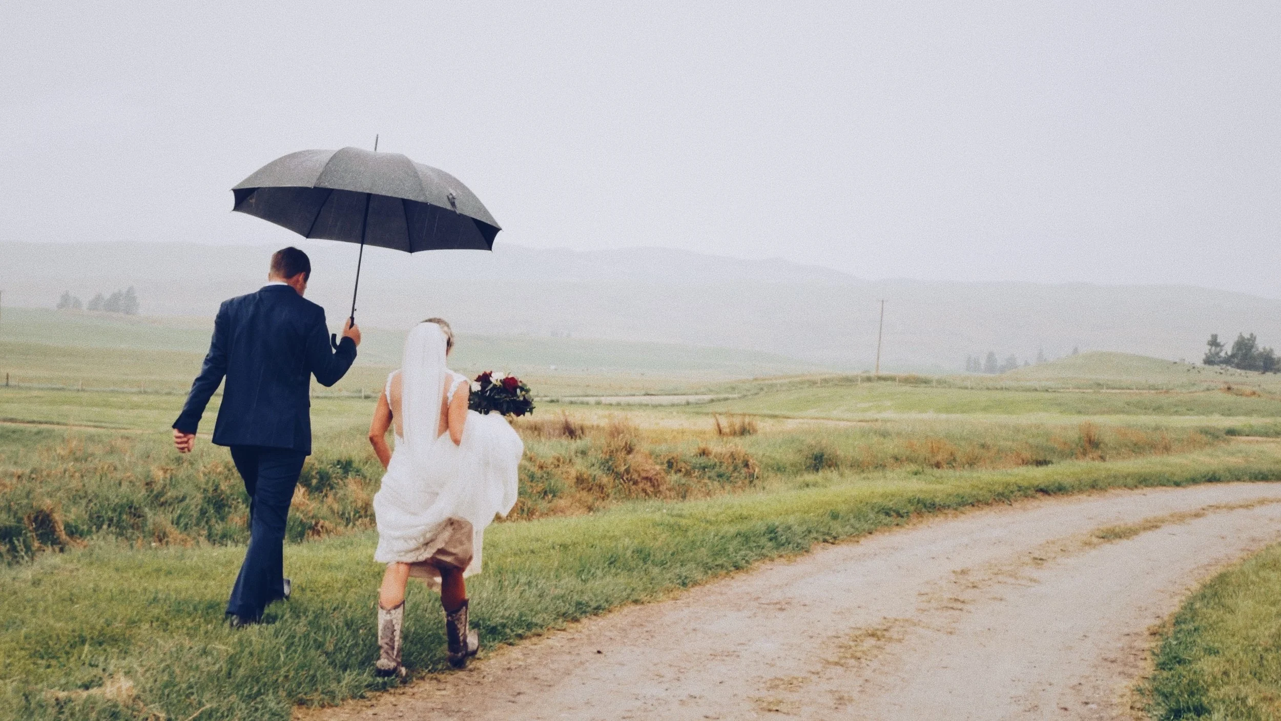 Abby &amp; Michael's Wonderful Wet Wedding