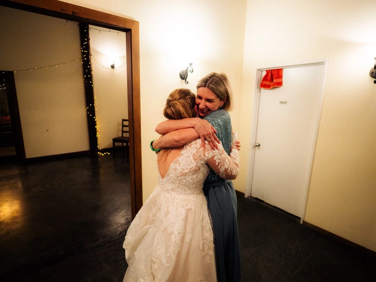 Alina&Slava-WeddingPhotograph-919 Large.jpeg