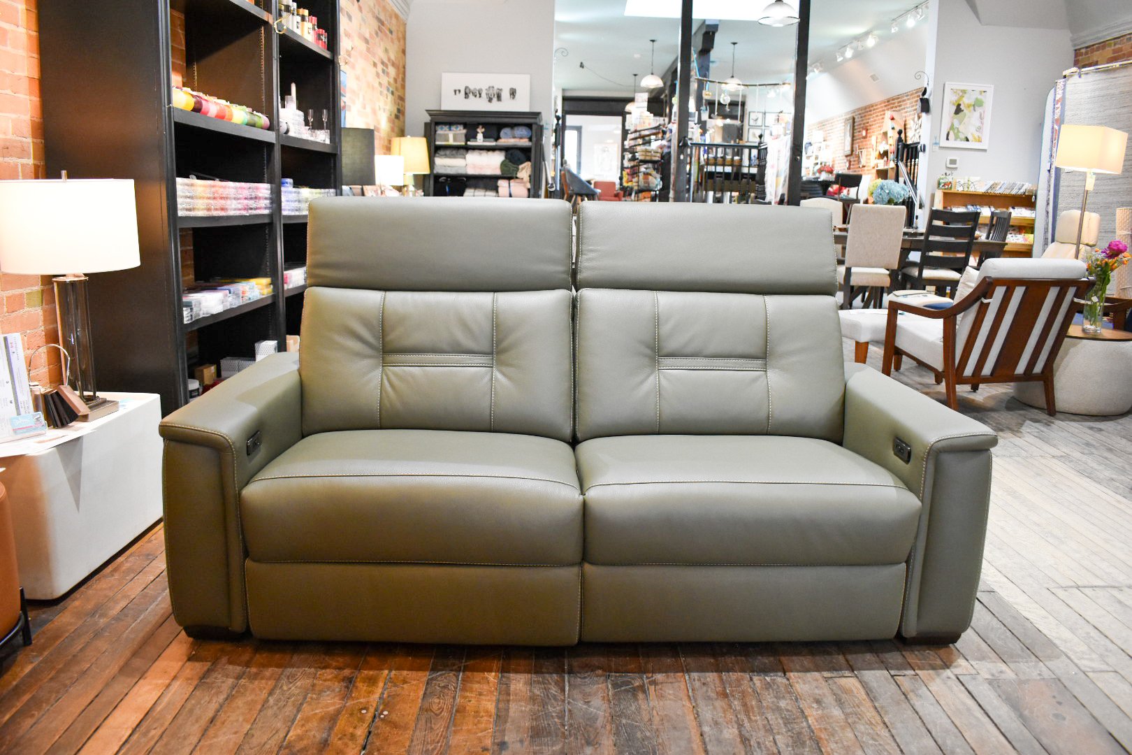 Fornirama 'Classic' Recliner Sofa