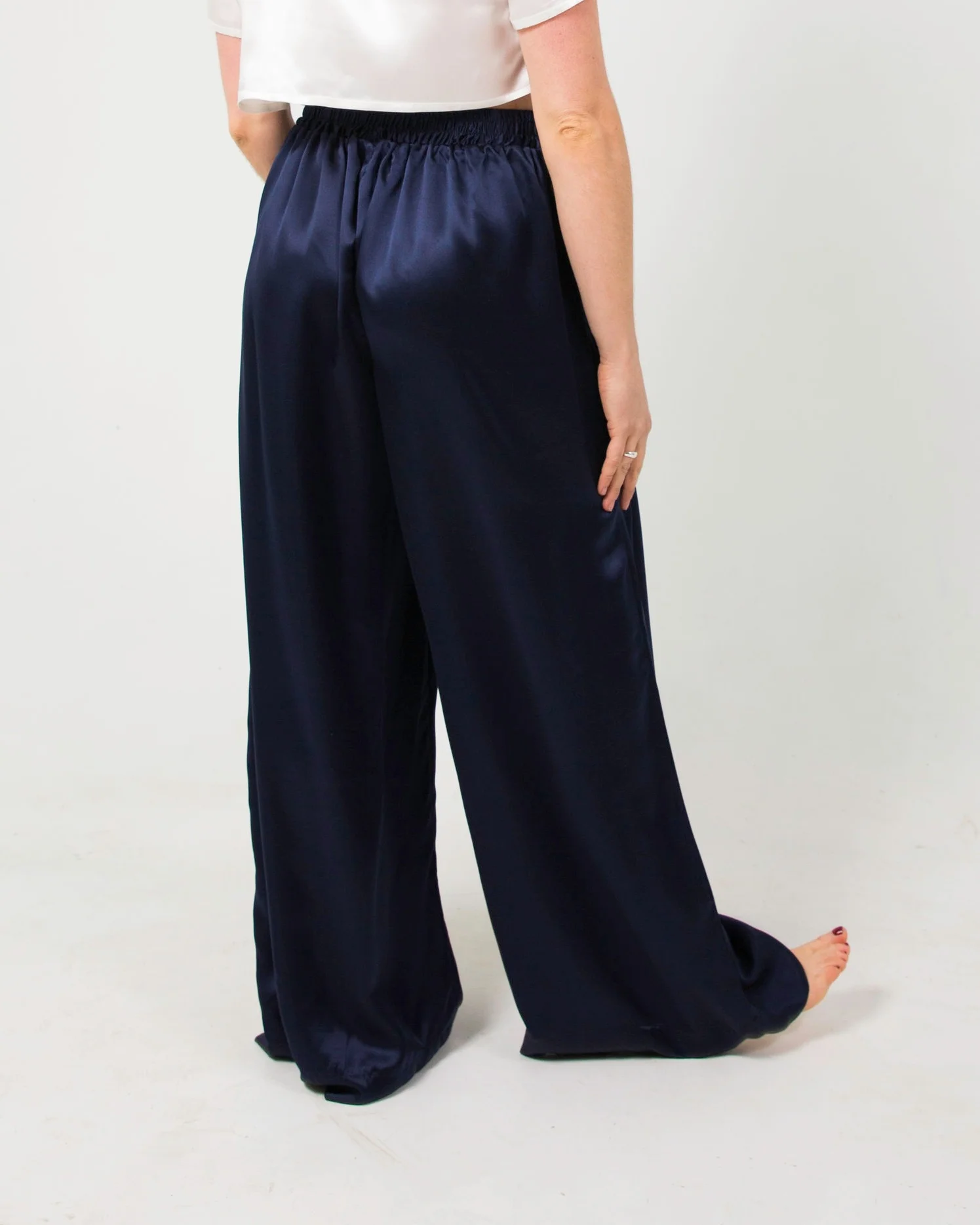 NR+Navy+trousers+%2B+White+Crop.jpg