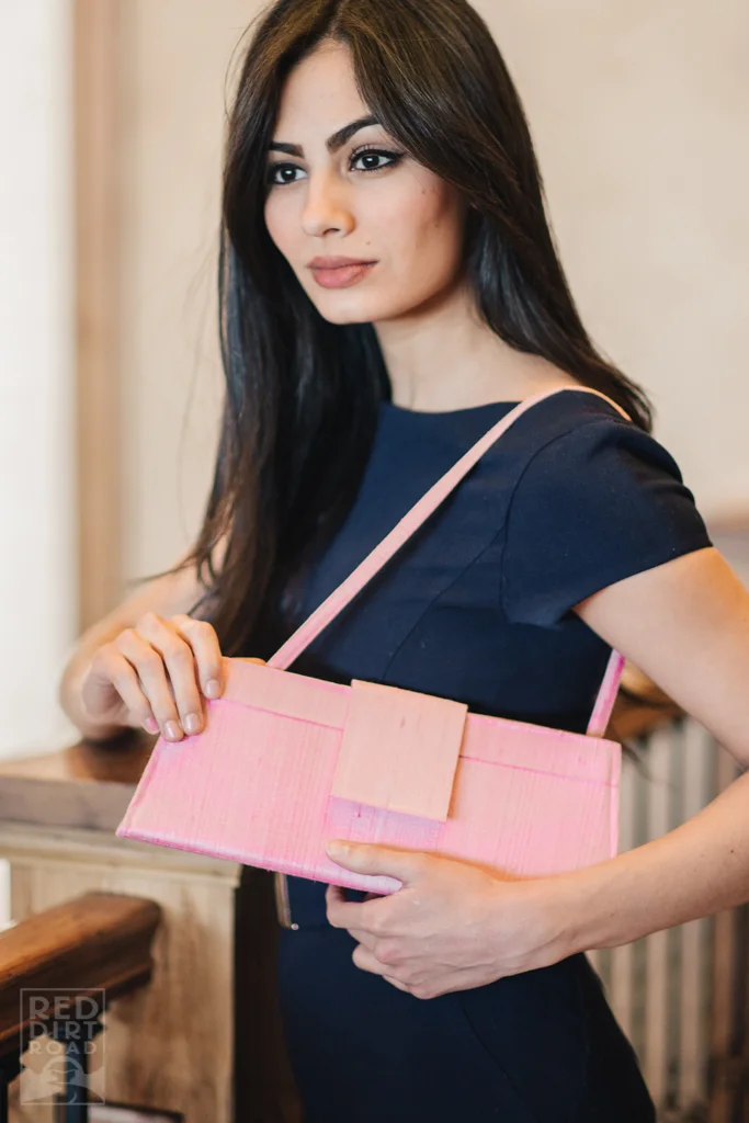 Folio Bag Product Page 3.jpg