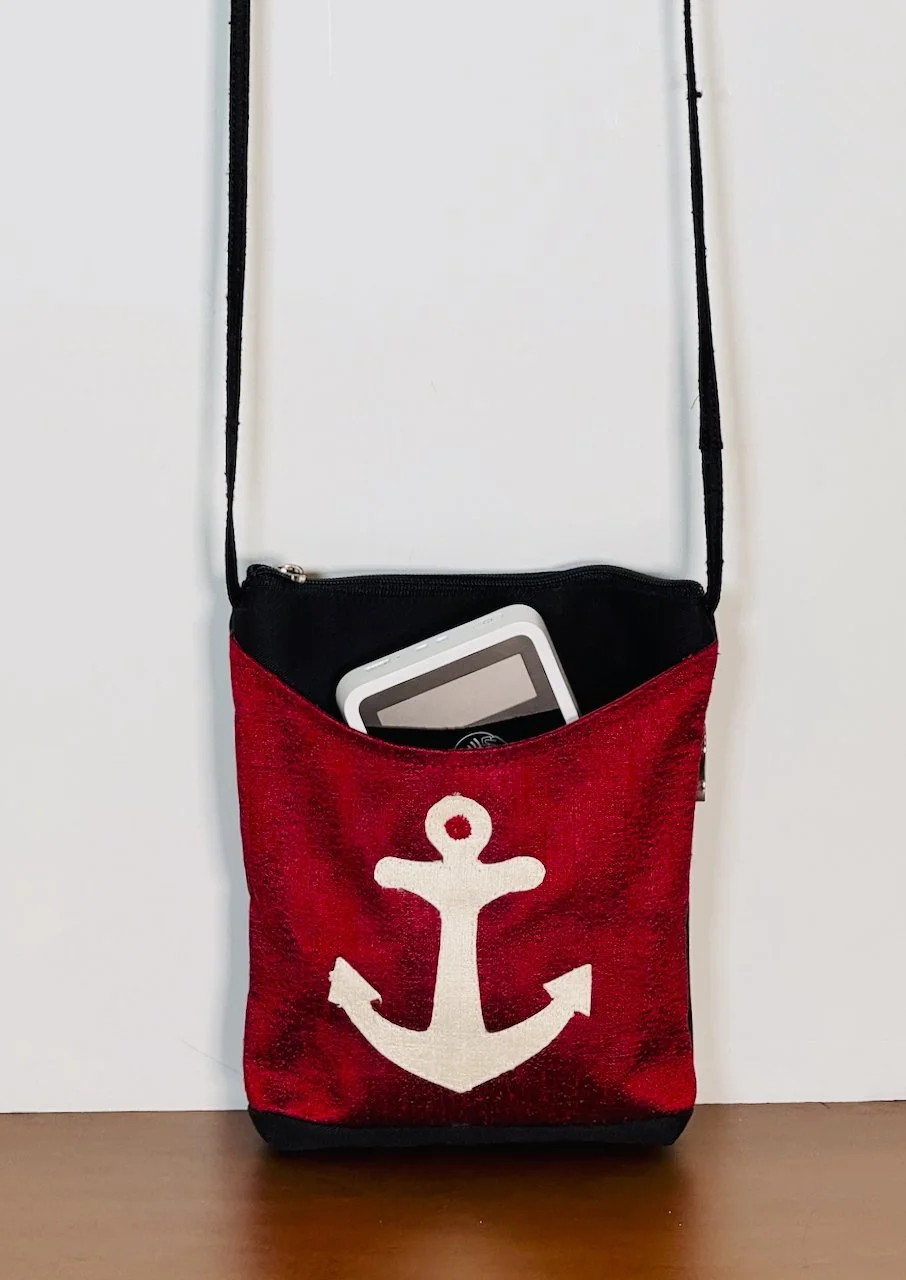 Anchor Phn bag-front pocket.jpeg