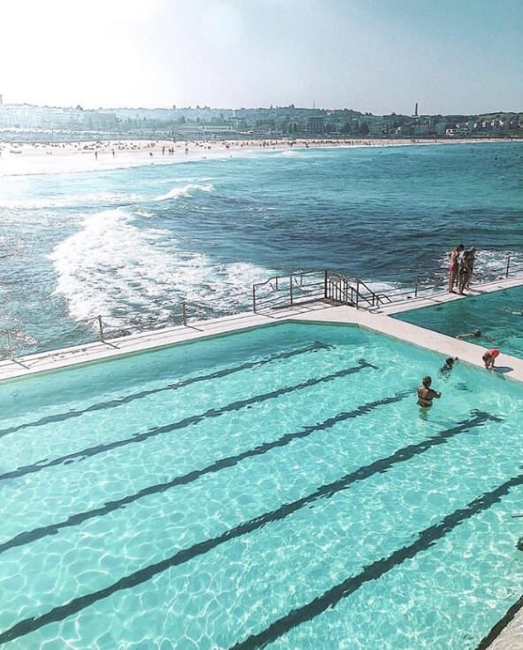 @icebergsclub turning it on 💦
​.
​.
​.
​#bondiactive #bondibeach #bondi #icebergs #icebergsbondi #love #inspo