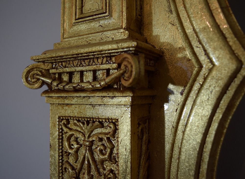  Detail of a column top. 