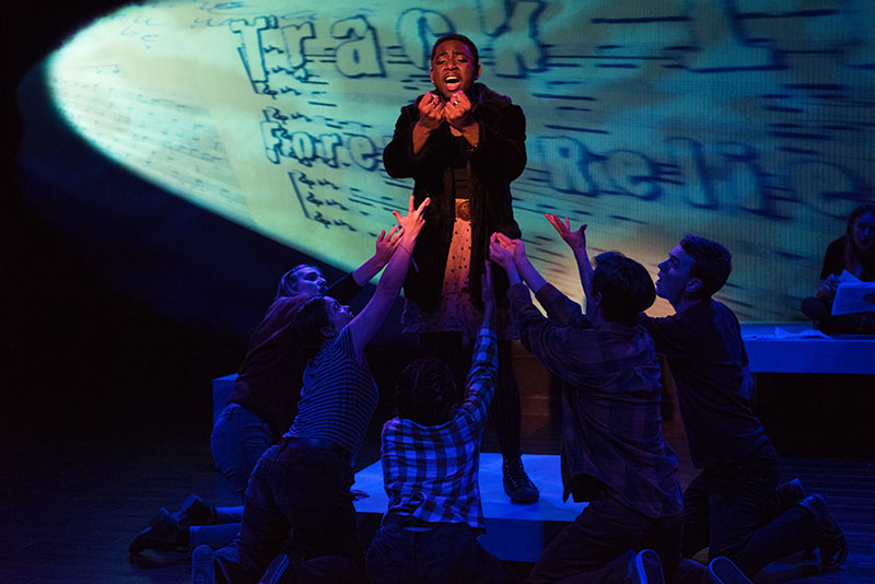 Shiver: a musical ghost story (2018). Photos by Briana Cerezo.