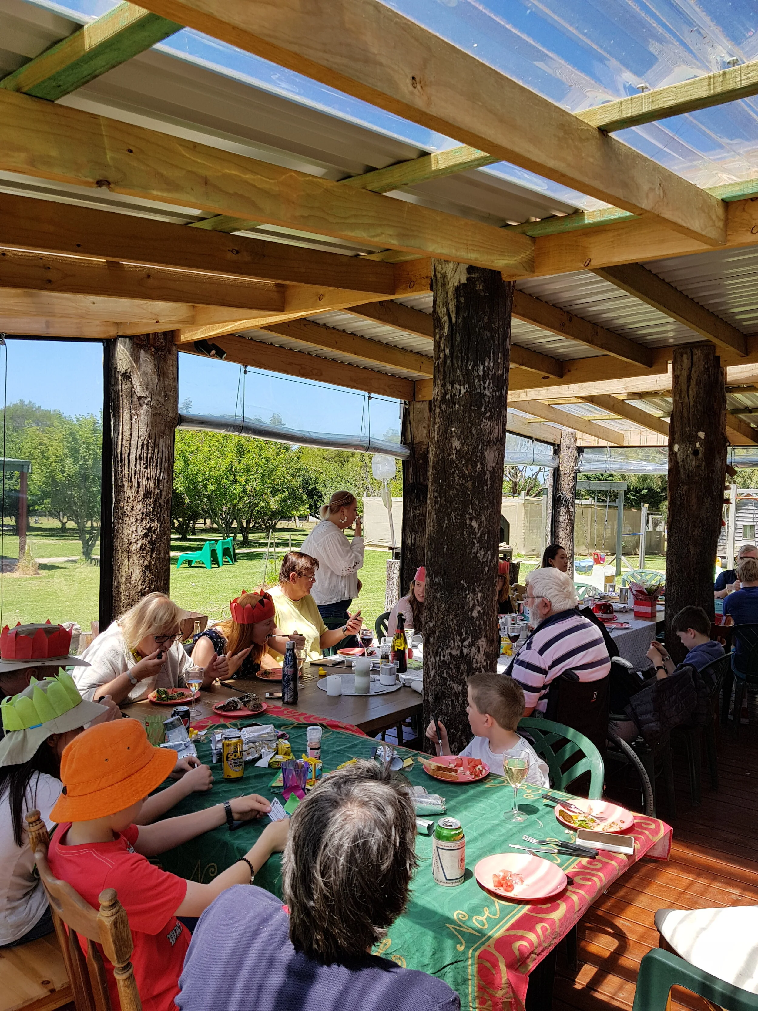 outdoor dining.jpg
