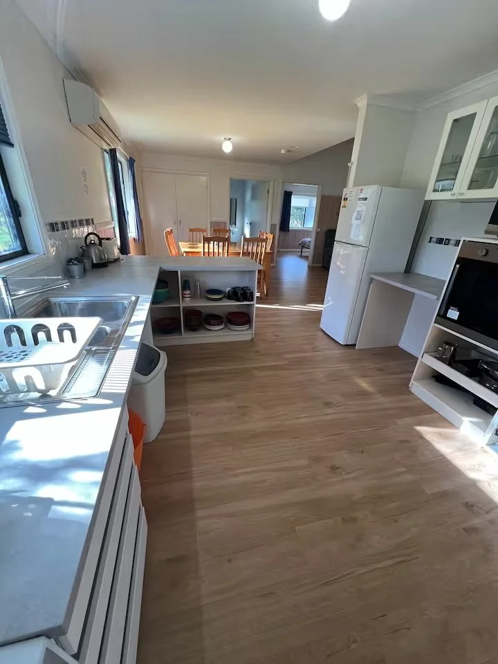 Plover - Kitchen 2.jpeg