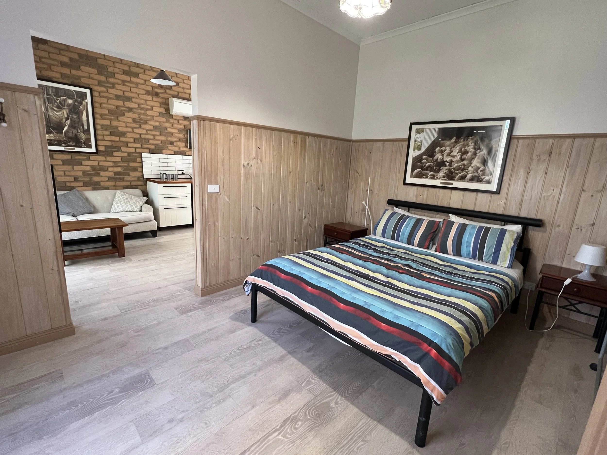 Shearer's Retreat bedroom.jpeg