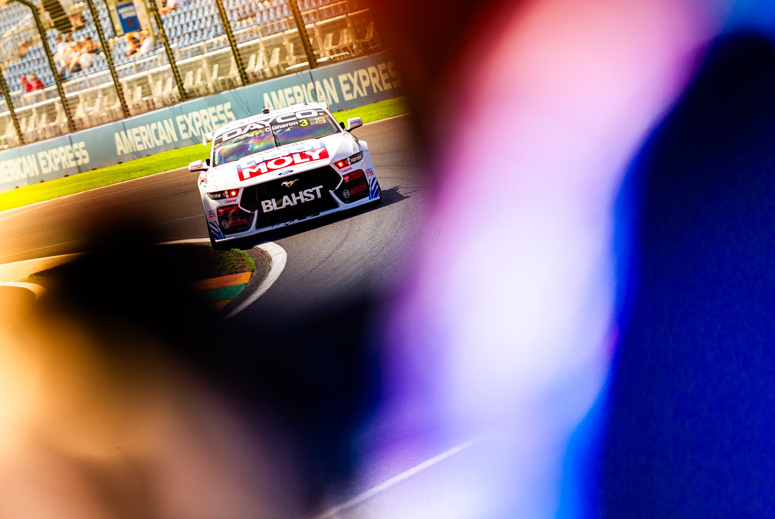 V8-3.jpg