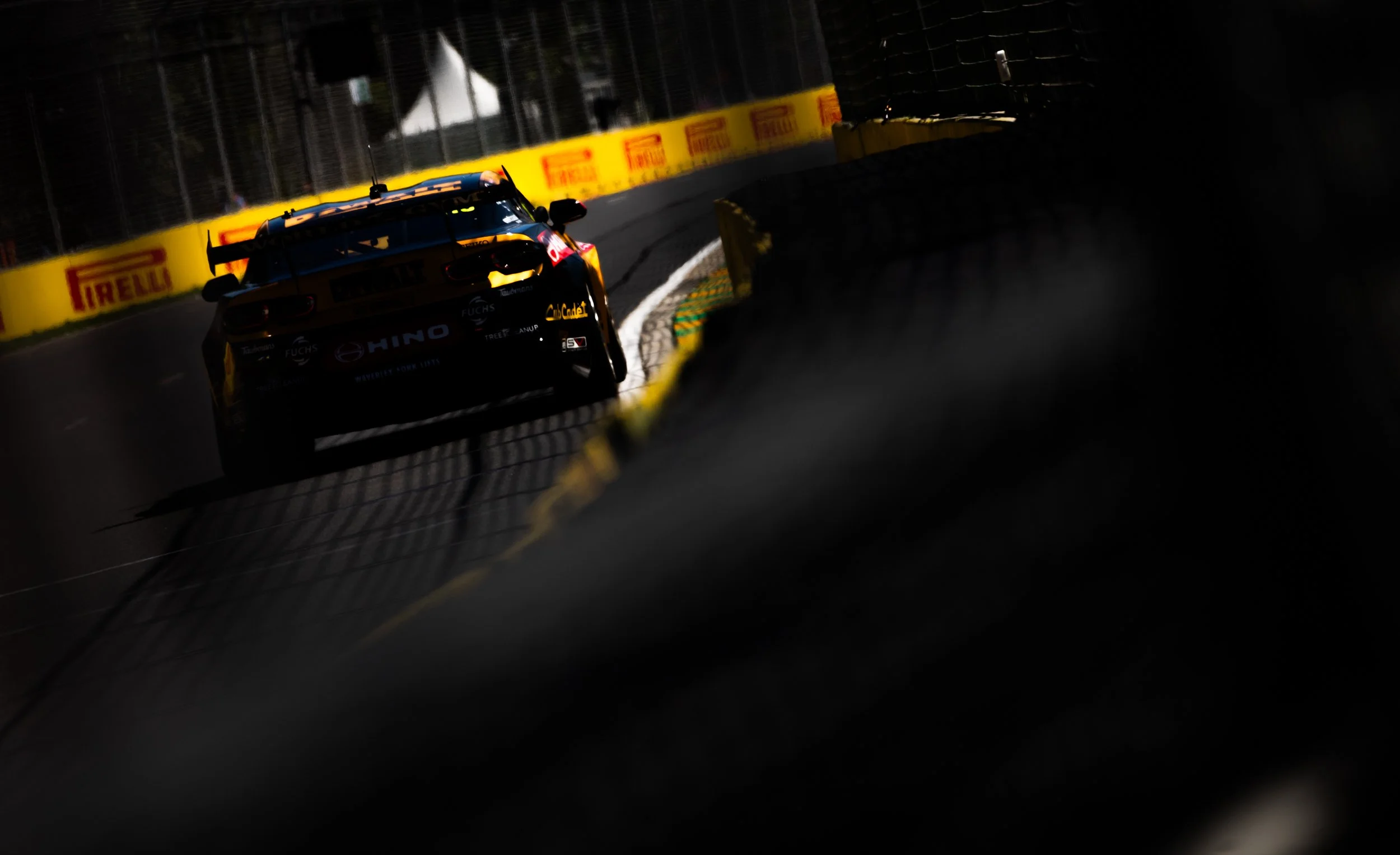V8-10.jpg