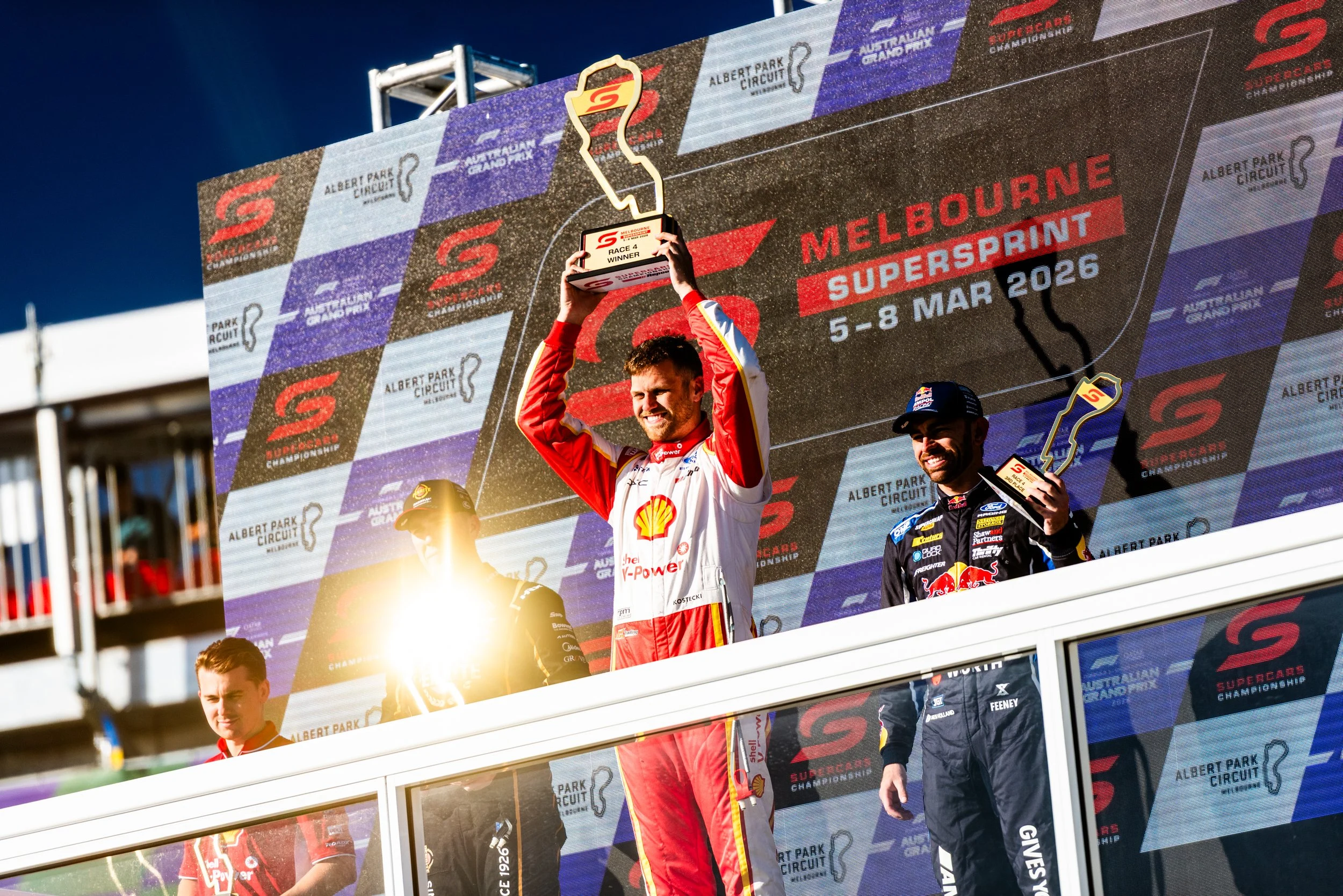 V8-16.jpg