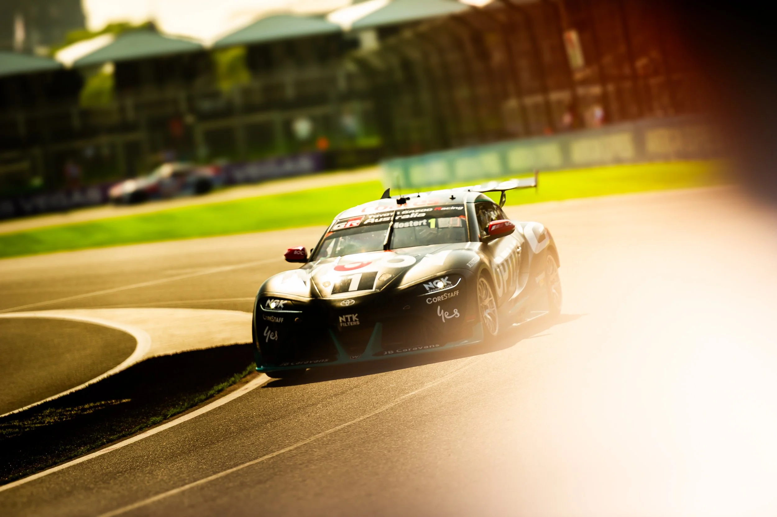 V8.jpg