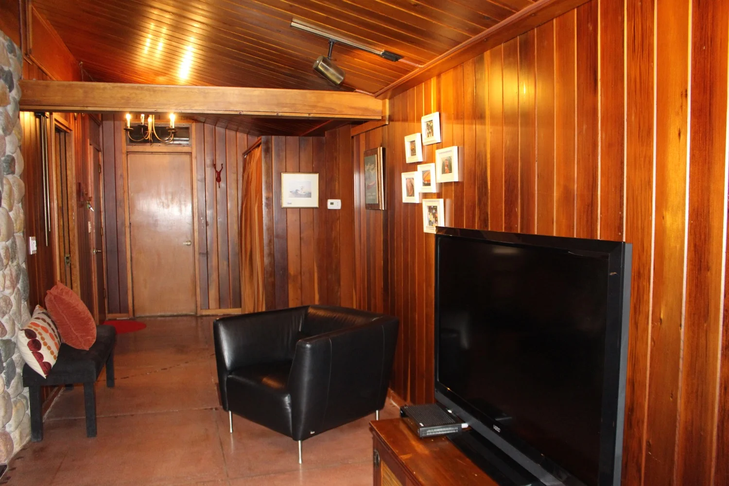 Wood panelling in front hall