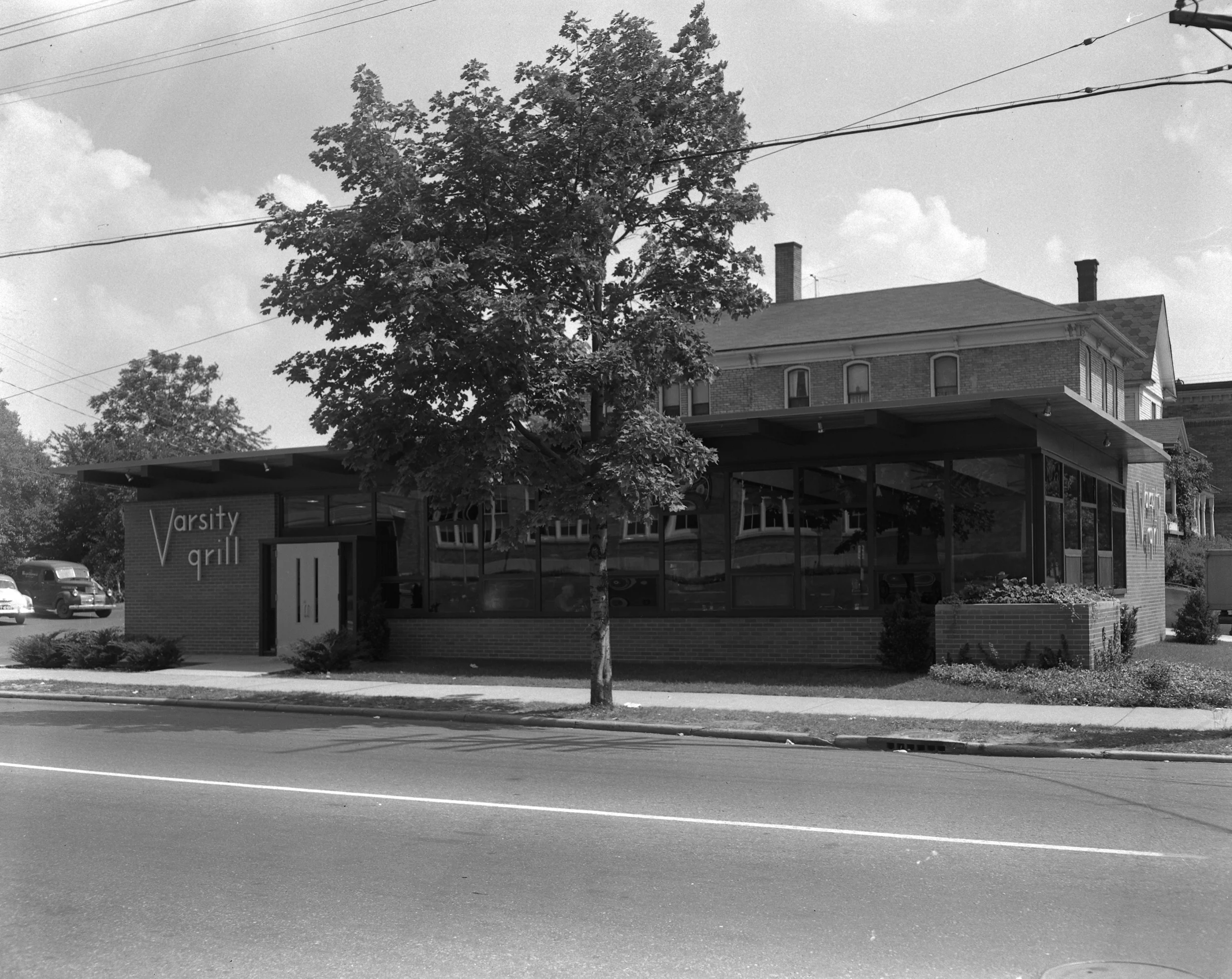 VARSITY GRILL EXTERIOR WITH STYLISH LETTERING AND MODERN DOOR 1954