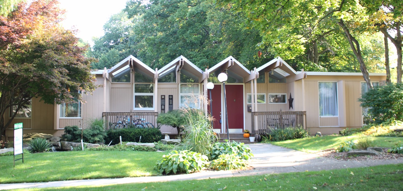 Peter Van Putten house 1966 Indian Village Neighborhood, Grand Rapids, Michigan