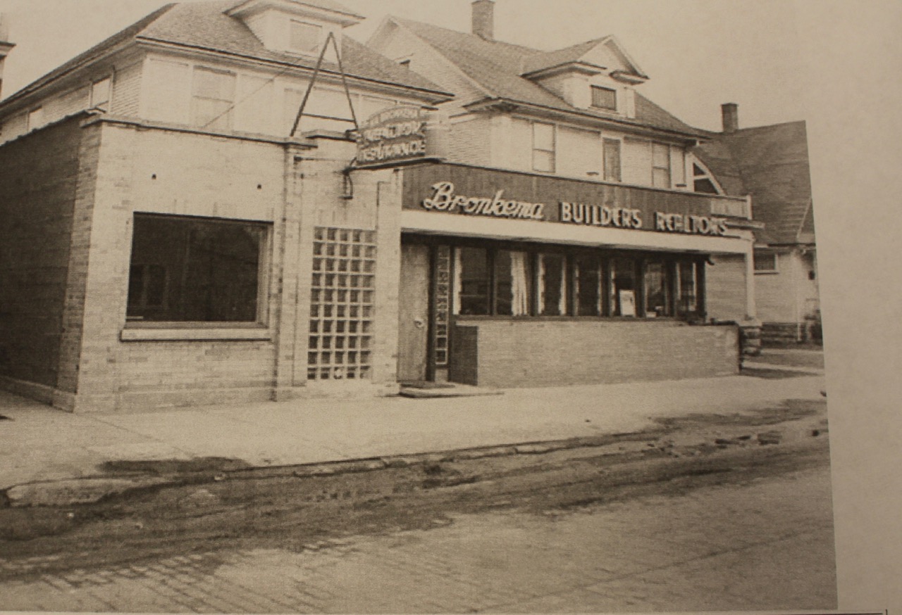 Bronkema Builders Office. Photo courtesy of Grand Rapids City Archives