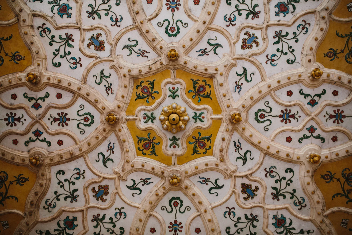 Well Travelled Bride Destination Wedding Budapest Details.jpeg