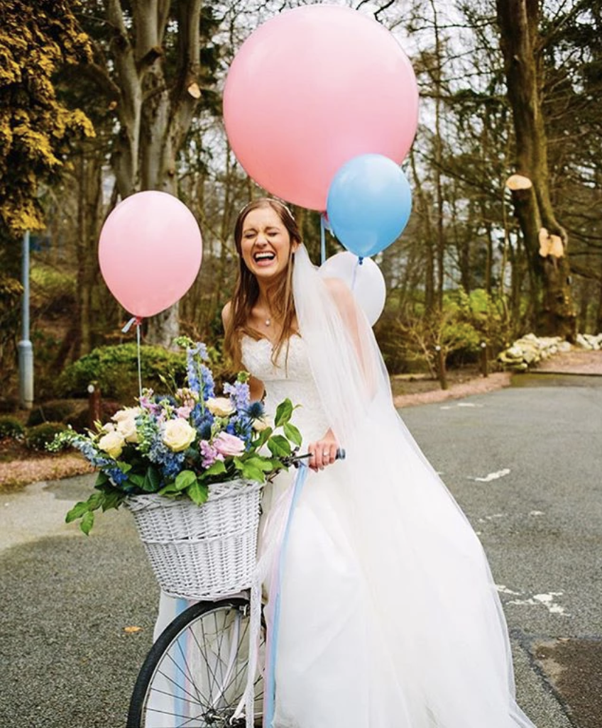 2 Well Travelled Bride Samantha Cardno Makeup Aritst Scottish Highlands.png