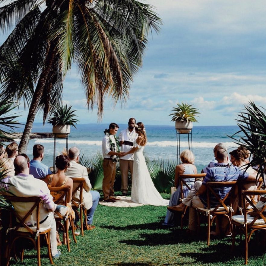 2 Well Travelled Bride Opihi Love Wedding and Event Design Wedding Planner Hawaii.jpg