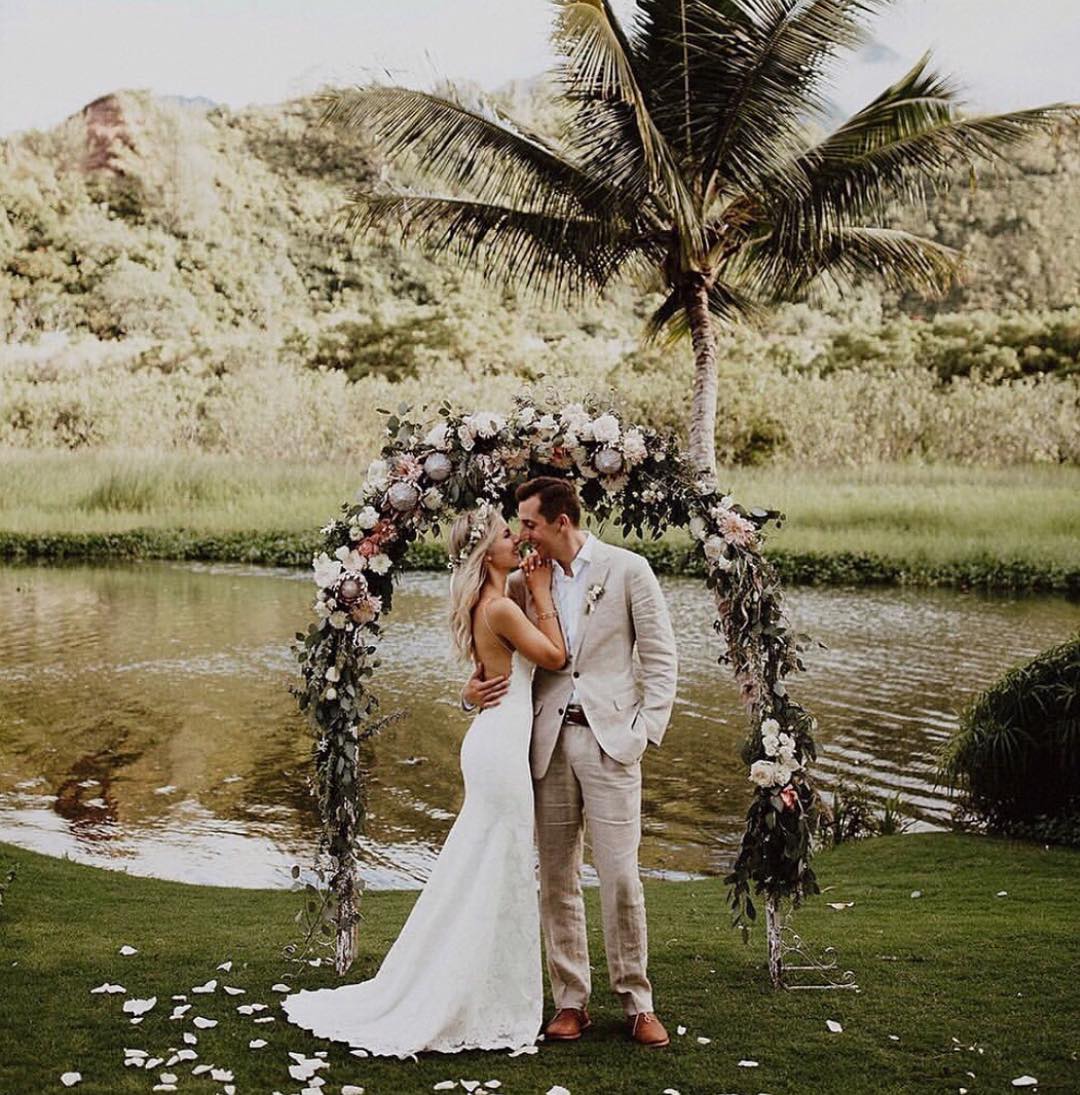 1 Well Travelled Bride Opihi Love Wedding and Event Design Wedding Planner Hawaii.jpg