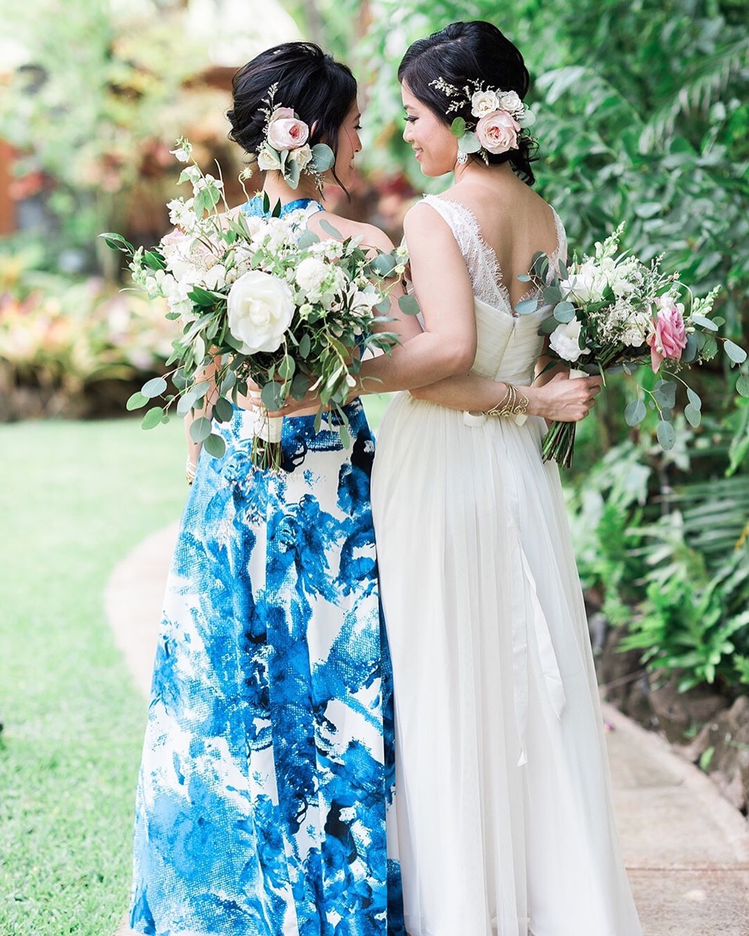 2 Well Travelled Bride Rae Marshall Wedding Photographer Hawaii.jpg