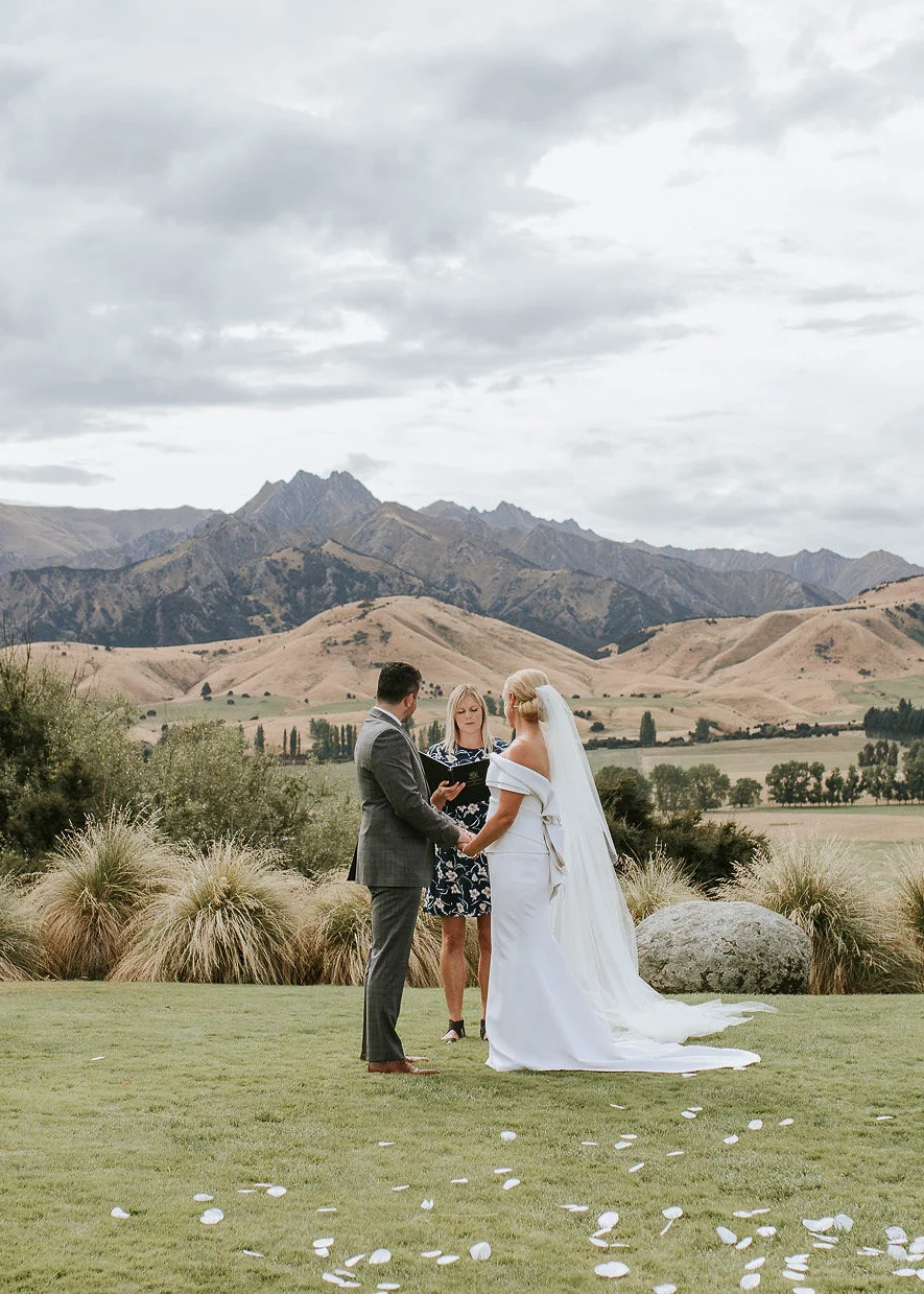 2+Well+Travelled+Bride+Gwen+Hendry+Wedding+Celebrant+Lake+Wanaka Main.jpg