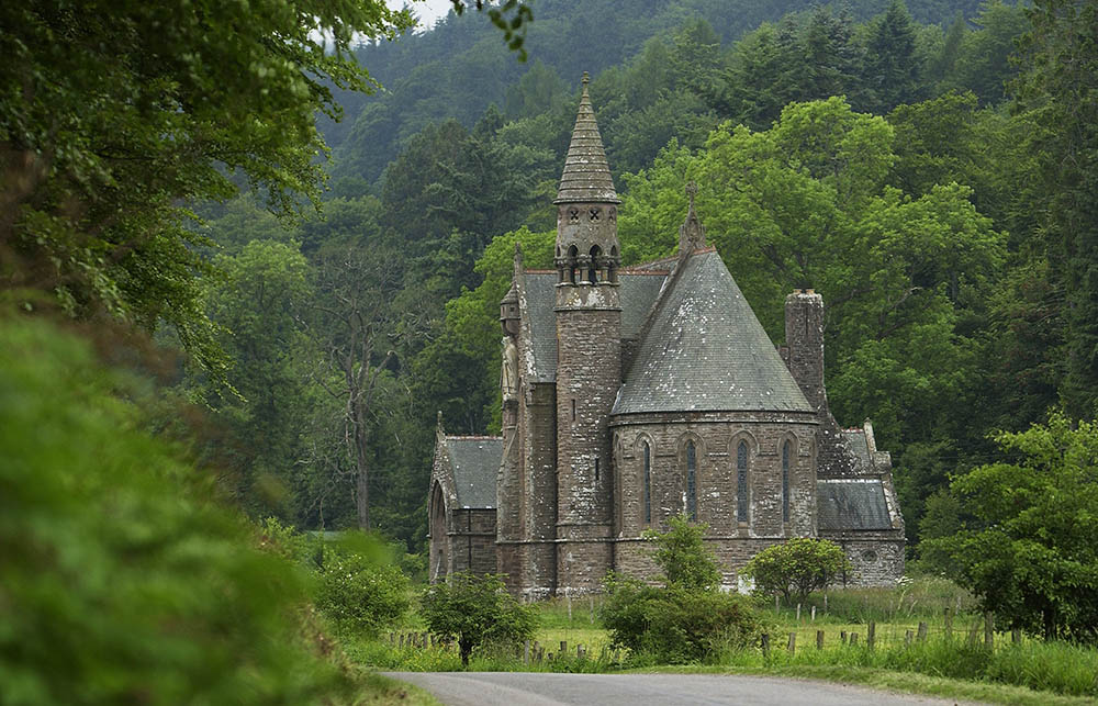 Well Travelled Bride Scottish Highlands Wedding Castle Venue Drumtochty Castle 2.JPG