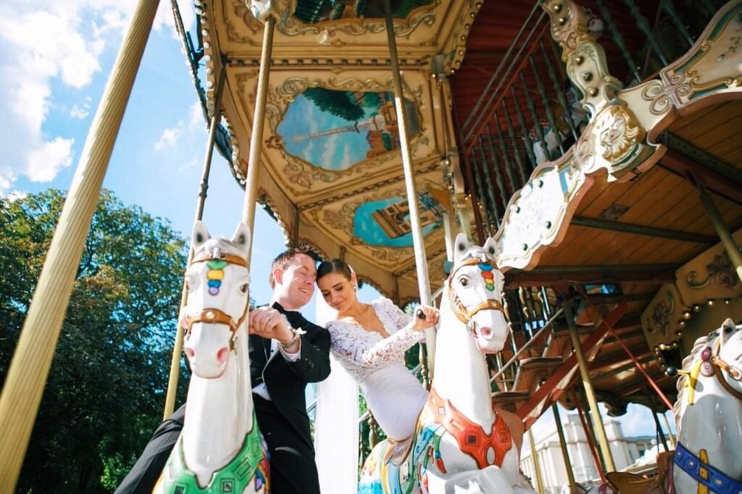 3 Well Travelled Bride Ceremonize Wedding Planner Paris.jpg