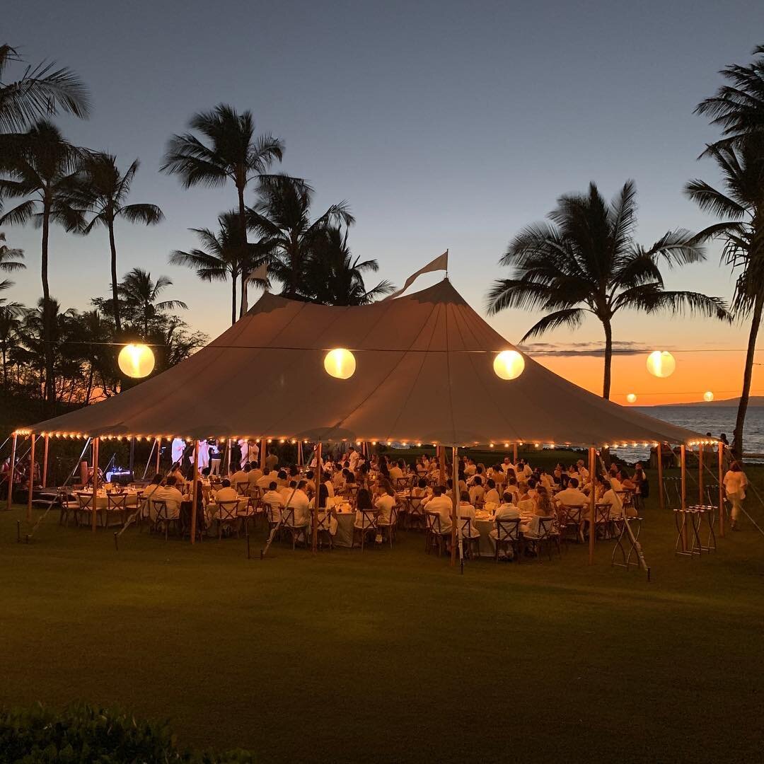 1 Well Travelled Bride Sperry Tents Hawaii Wedding Hire Services Hawaii.jpg