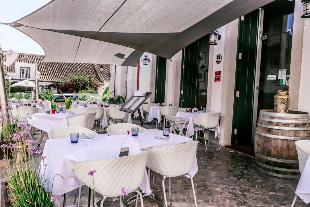 1 Well Travelled Bride Restaurante Faz Gostos Honeymoon Fine Dining Algarve.jpg