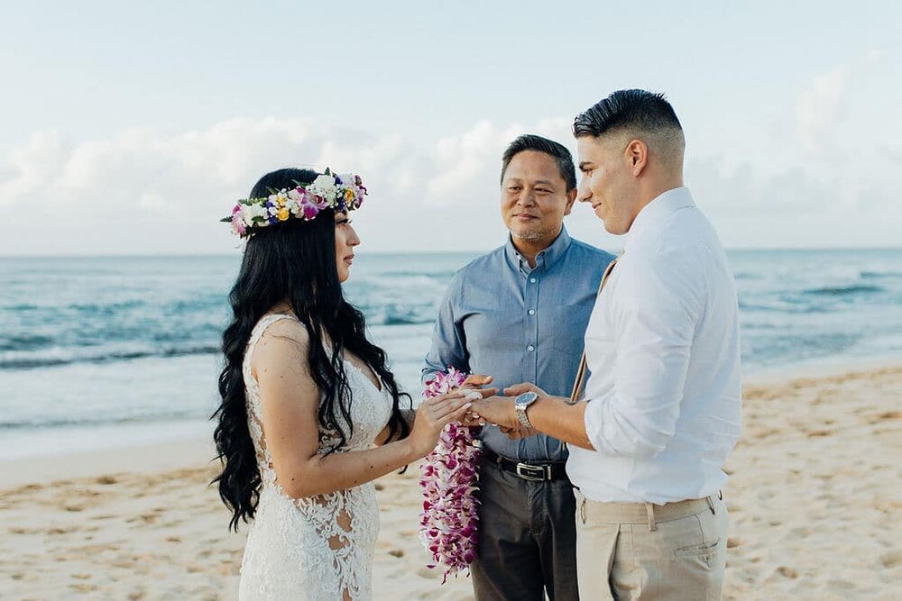 0 Well Travelled Bride How to Legally Get Married in Hawaii.jpg
