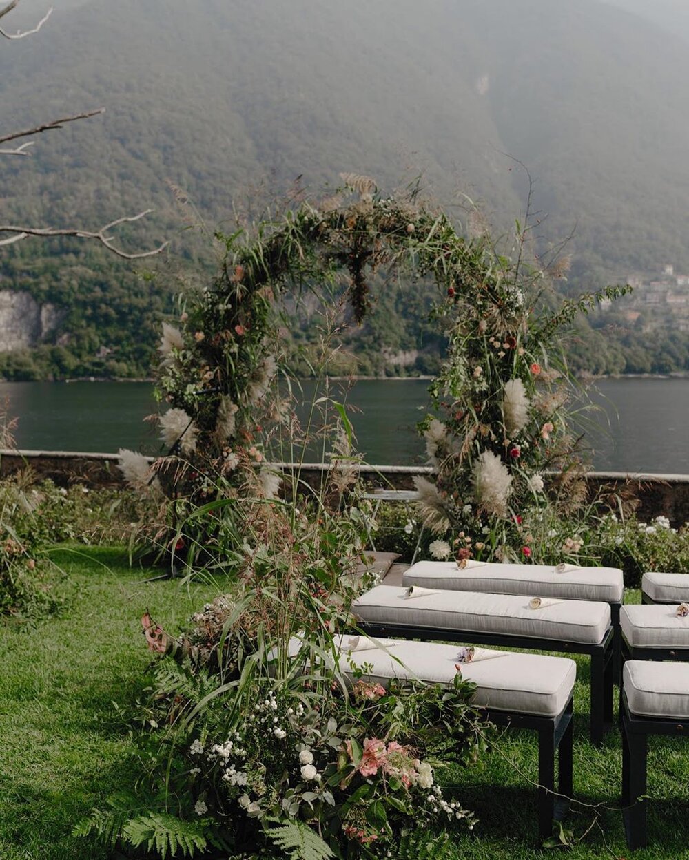 Well Travelled Bride Lake Como Destination Weddings Ceremony Venue Villa Regina Tedodalina 4.jpg