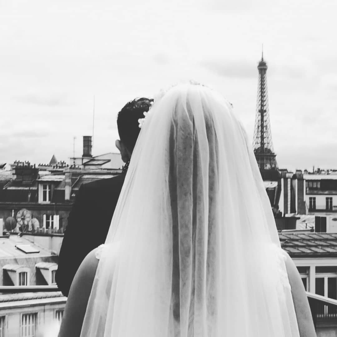 4 Well Travelled Bride Dinh Michel Videographer Wedding Videographer Paris.jpg