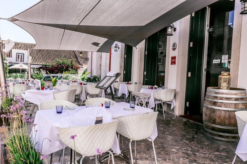 1+Well+Travelled+Bride+Restaurante+Faz+Gostos+Honeymoon+Fine+Dining+Algarve.jpg