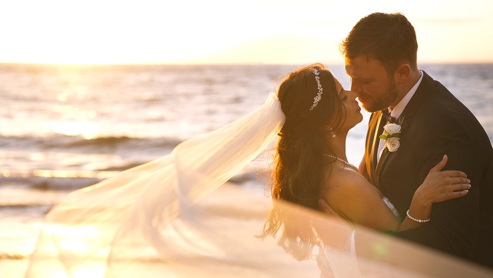 Well Travelled Bride Hawaii Destination Wedding HI FOCUSED Cinematography + Photography 3.jpg