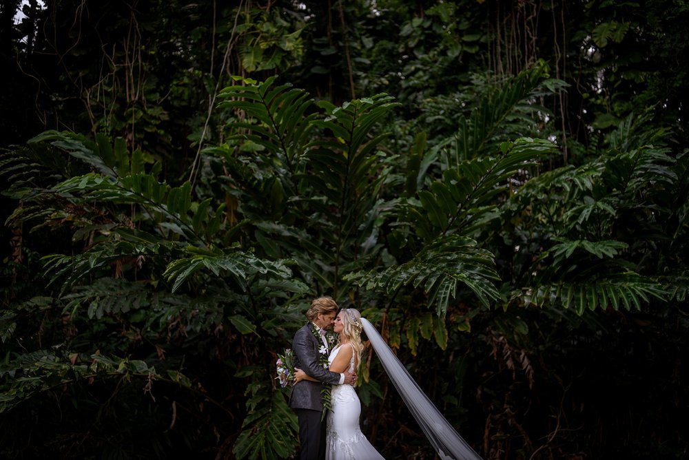 Well Travelled Bride Hawaii Destination Wedding HI FOCUSED Cinematography + Photography 4.jpeg