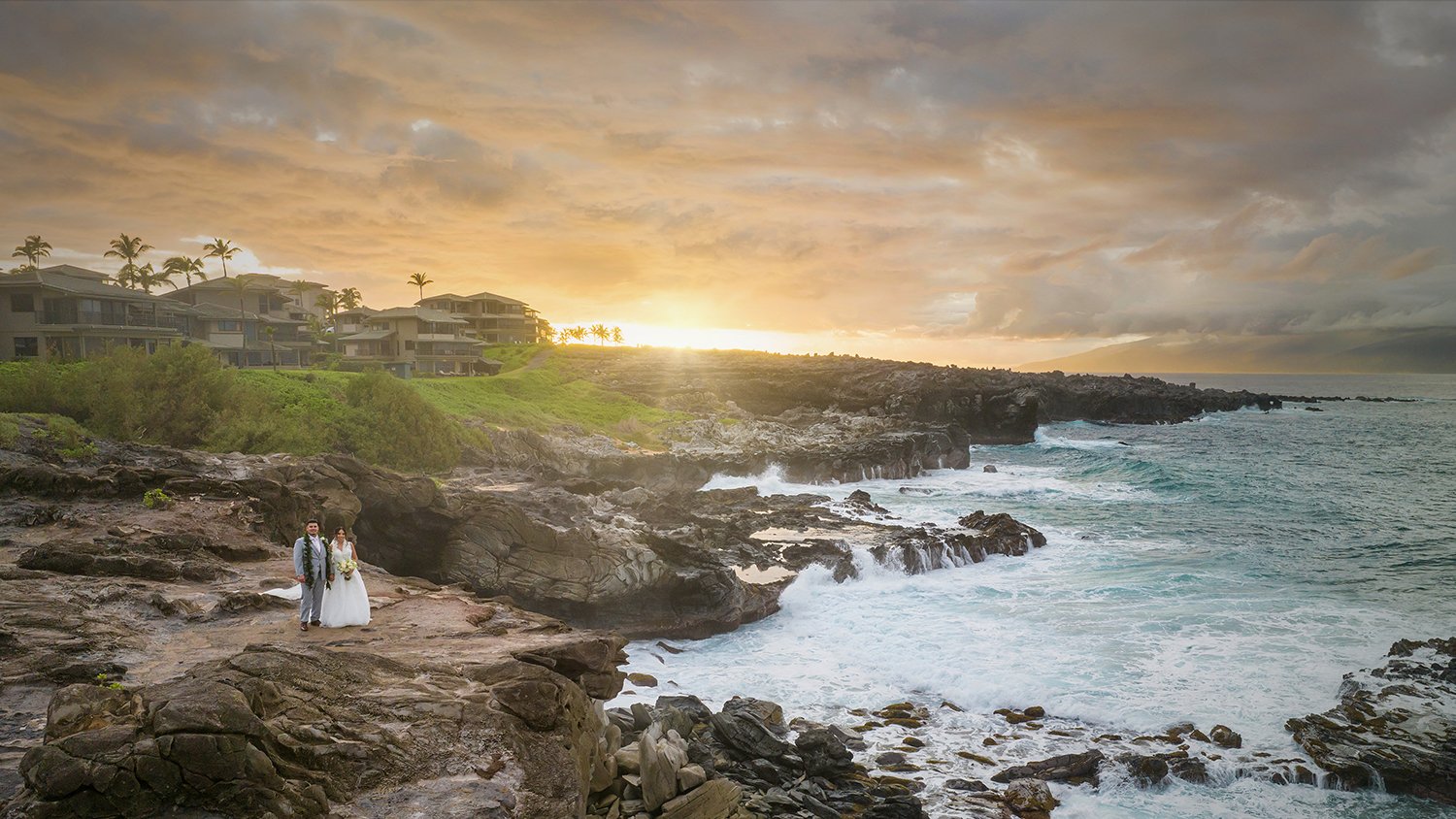 Well Travelled Bride Hawaii Destination Wedding HI FOCUSED Cinematography + Photography 1.jpg