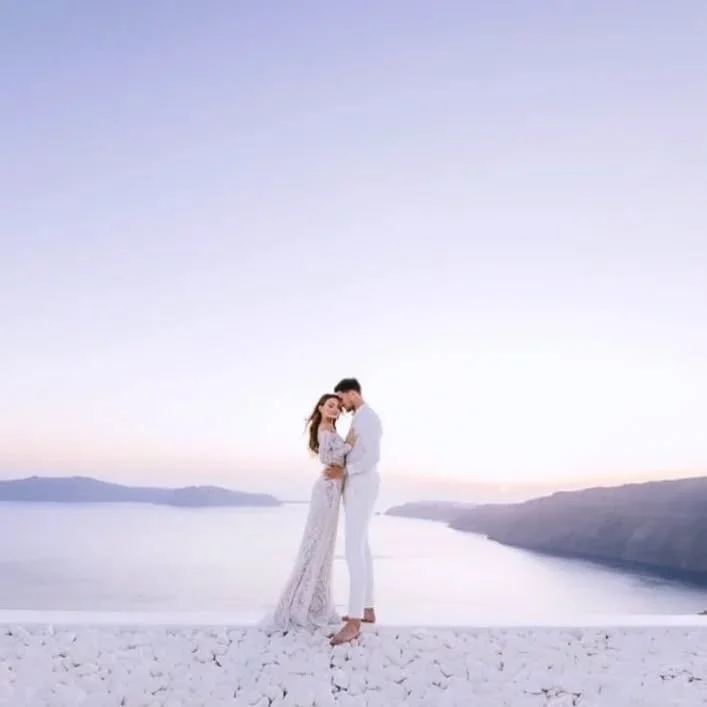 Stunning Santorini, just one of the destinations on our hit-list for 2024 ✨ Currently looking for venues and vendors to be featured in our upcoming wedding guide. If you are interested in being featured or becoming one of our preferred venue/vendor, 