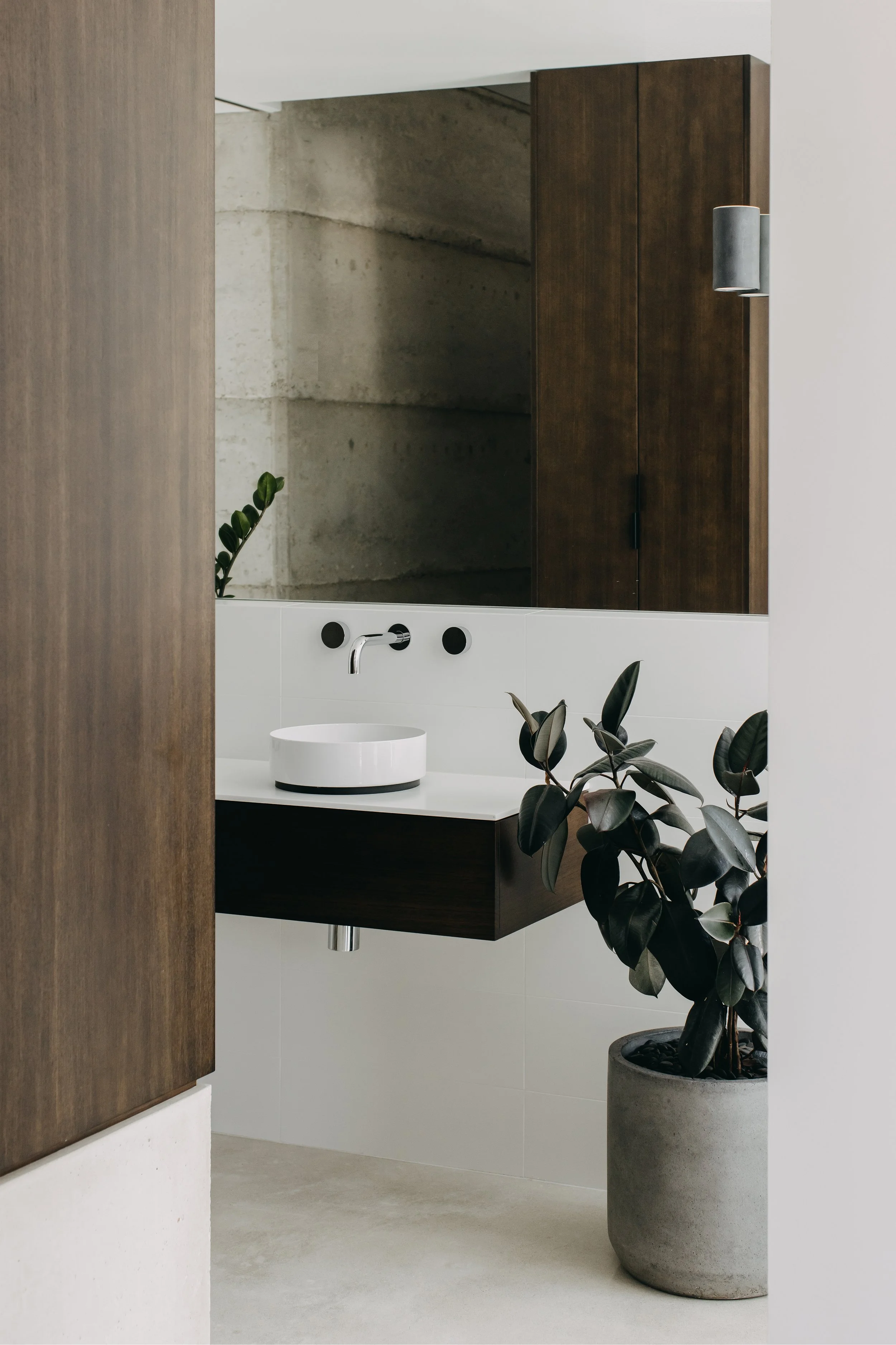 14.main bed_ensuite_Ridhwaan Moolla .jpg