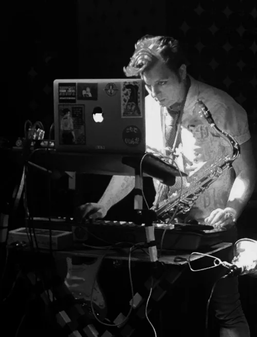 @ The OffBeat Bar, Los Angeles, CA - August 2018