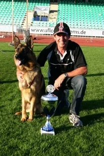 John Martens with the Reserve Sieger Yerom at the Sieger Show